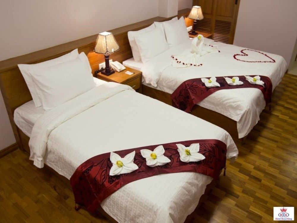 Hotel Royal King Янгон Екстериор снимка