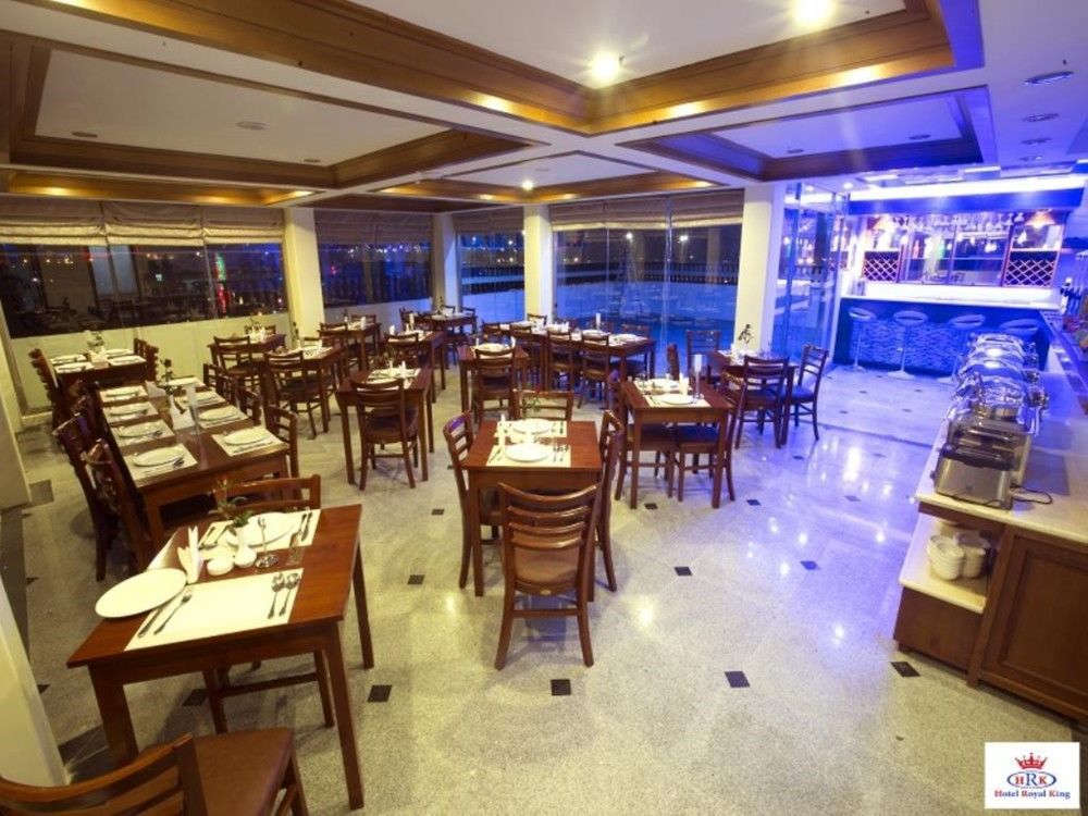Hotel Royal King Янгон Екстериор снимка